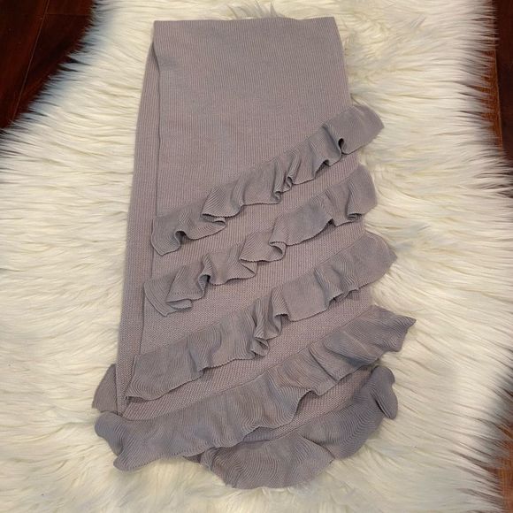 CAbi Accessories - Cabi Cuddle Ruffle Gray Knit Infinity Scarf #3654